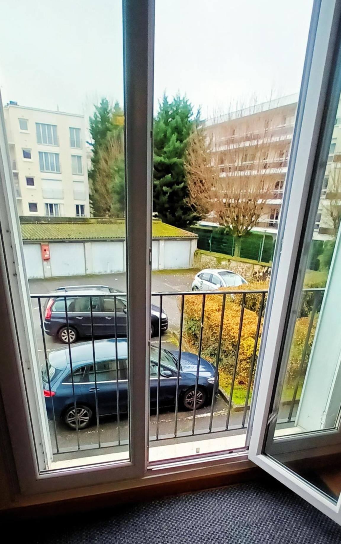 Appart A Versailles, 2 A 4 Pers, Avec Parking Versalhes Exterior foto